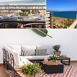 Pacificio Beachfront Апартаменты
